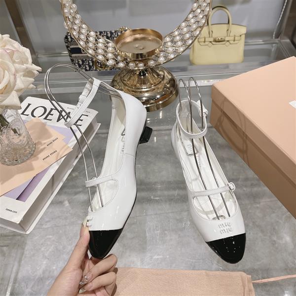 20243518555880 28024